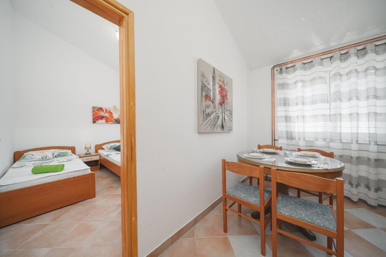 Apartments Markunovic Водице Екстер'єр фото