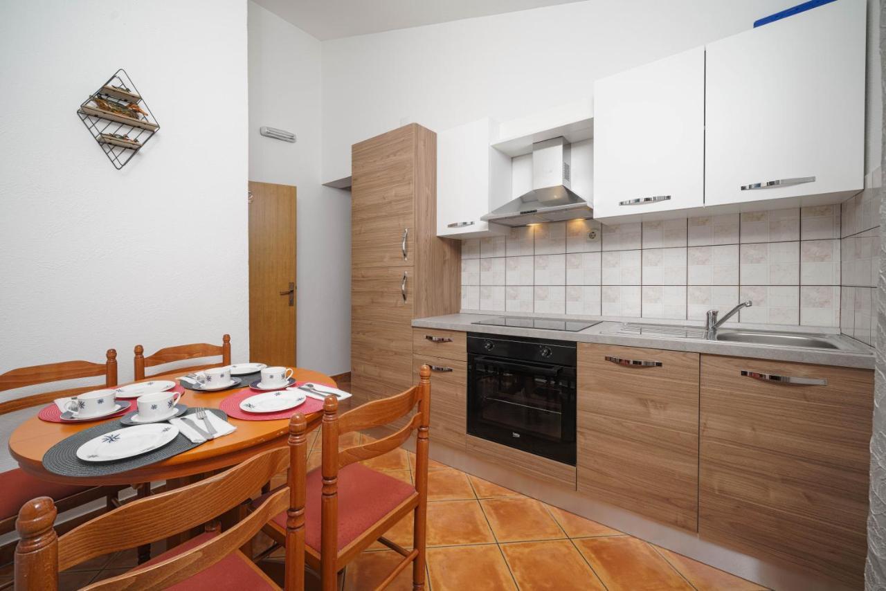Apartments Markunovic Водице Екстер'єр фото